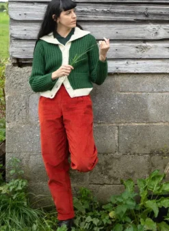 Online Heritage -  100% British Wool Cardigan - Corvette Green Cardigan Women Knitwear | Wool Knitwear